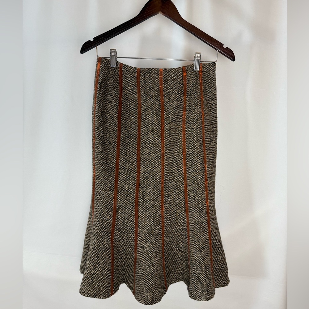 Wool skirt, designer sample. Size 4-6.